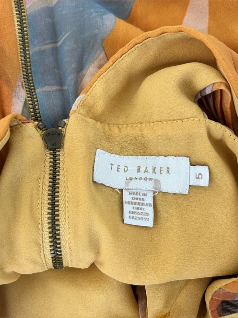 Ted Baker Ansa Pleated Dress
Yellow Floral Maxi Dress with Draped Bodice - Picture 2 of 13